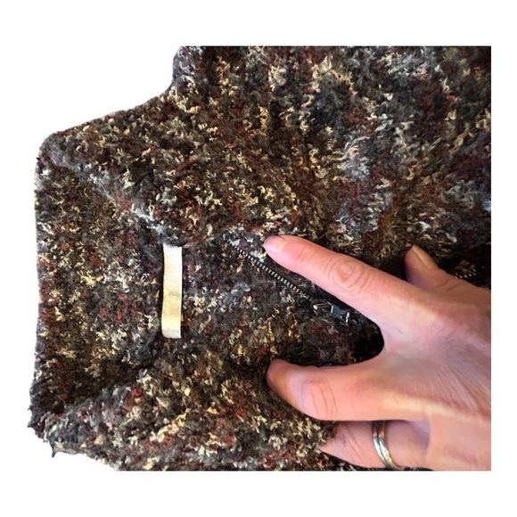 One Grey Day Women's 1/2 zip pullover sweater size L Large - Picture 3 of 3